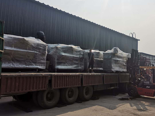 發(fā)貨現(xiàn)場(chǎng)